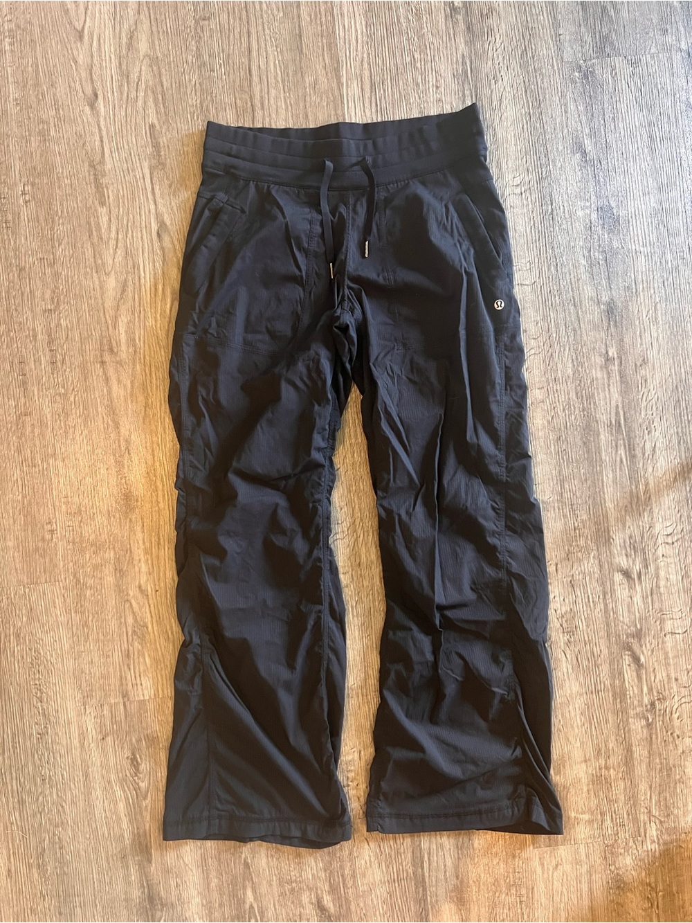 Lululemon Dance Studio Black Drawstring Wide-Leg Jogger Pants - Women - Picture 2 of 6